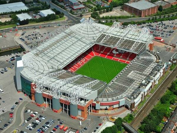 Sức chứa sân Old Trafford và những điều bạn chưa biết?