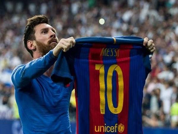 Messi cân nhắc trở lại Barca