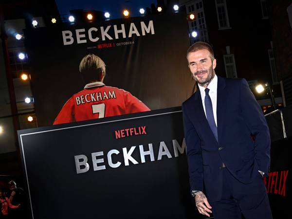 Tiểu sử David Beckham - Cựu danh thủ điển trai làng túc cầu