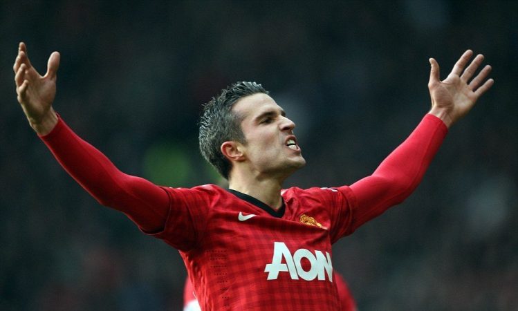 Tiền đạo Robin van Persie