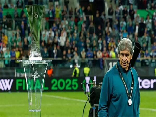 Tin bóng đá 29/5: HLV Pellegrini thất vọng sau khi thua Chelsea
