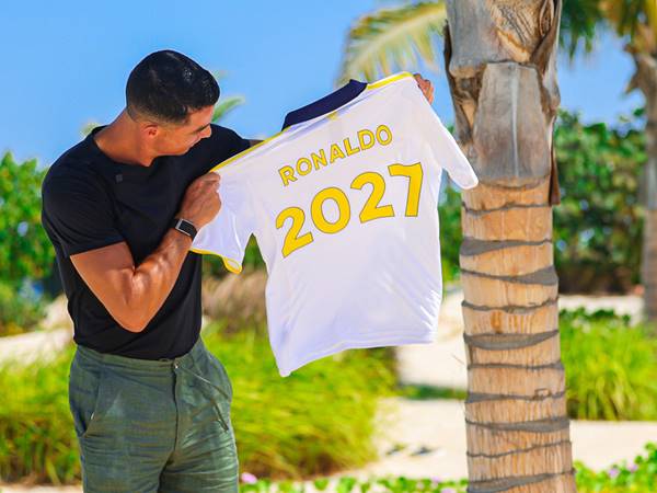 Những thương vụ chuyển nhượng gây sốt mang tên Cristiano Ronaldo