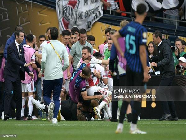 Tin CLB Inter Milan 27/6: Trận đấu nhiều pha va chạm nhất