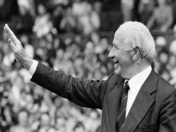 Huấn luyện viên Sir Matt Busby