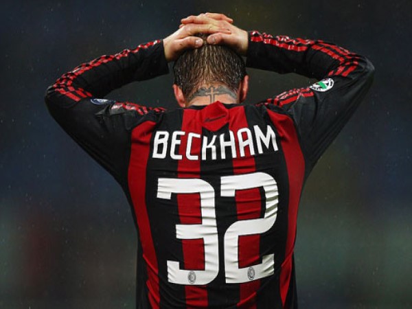 Số áo Beckham AC Milan chặng cuối sự nghiệp nhưng đầy đẳng cấp