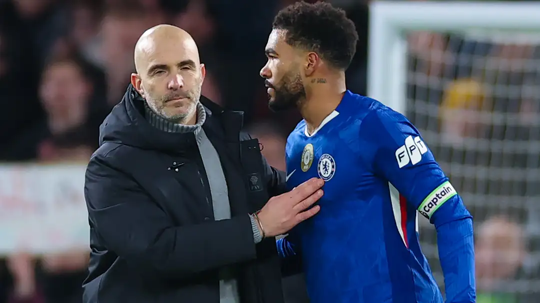 Thành công chưa kịp nguội, mâu thuẫn đã bùng cháy