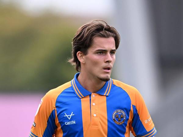 Tin Chelsea: Tài năng trẻ Leo Castledine rời Chelsea