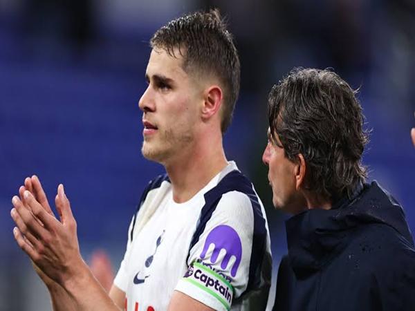 Tin Liverpool: Van de Ven là mục tiêu hàng đầu của CLB