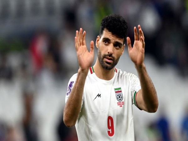 Tranh luận bùng nổ và lập trường kiên định