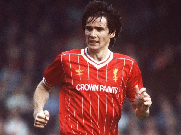 Các hậu vệ Liverpool huyền thoại, giàu thành tích nhất